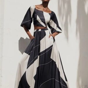 Chic Black and White Wide Leg Jumpsuit